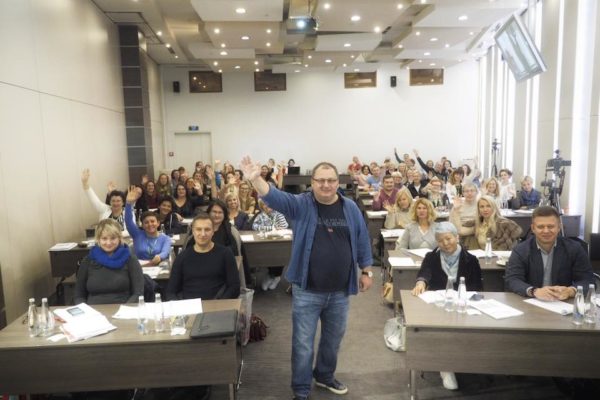 42938088_1540757952690481_1576741966773747712_n