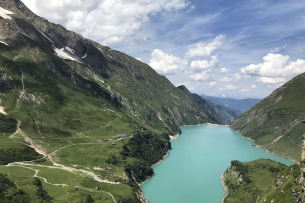 343E7CCD-D228-4070-8083-8CE54E8206A3