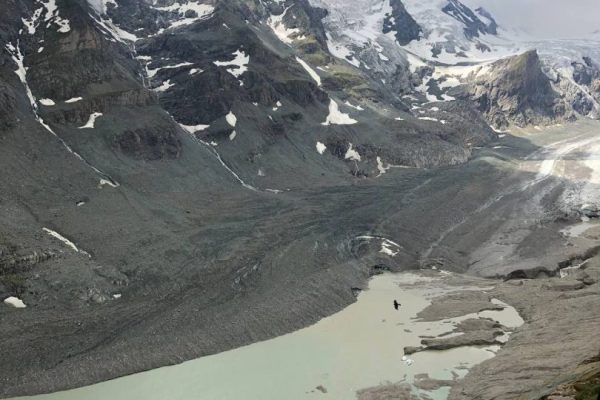 7B5CEFA7-656C-4ADE-9642-A0120E22468A