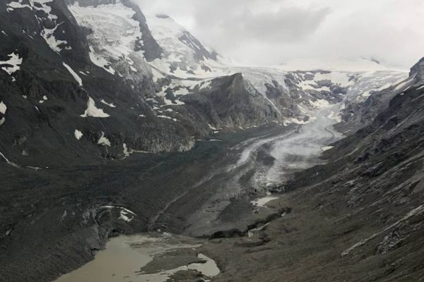 DE9095AC-6B86-4F7D-917B-474793CC76A2